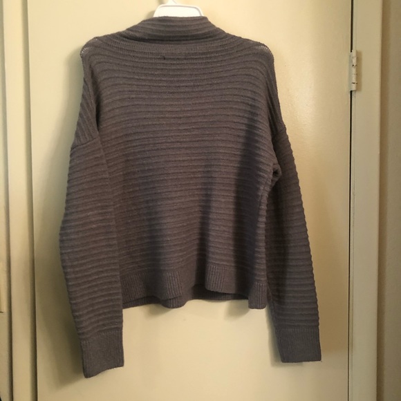 Madison Gray Mockneck Ottoman Sweater Size M L XL - Picture 8 of 11